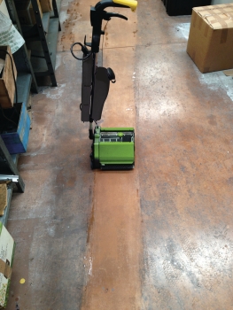 Doppelwalzenmaschine Fußbodenreinigungsmaschine DWM 280 AC